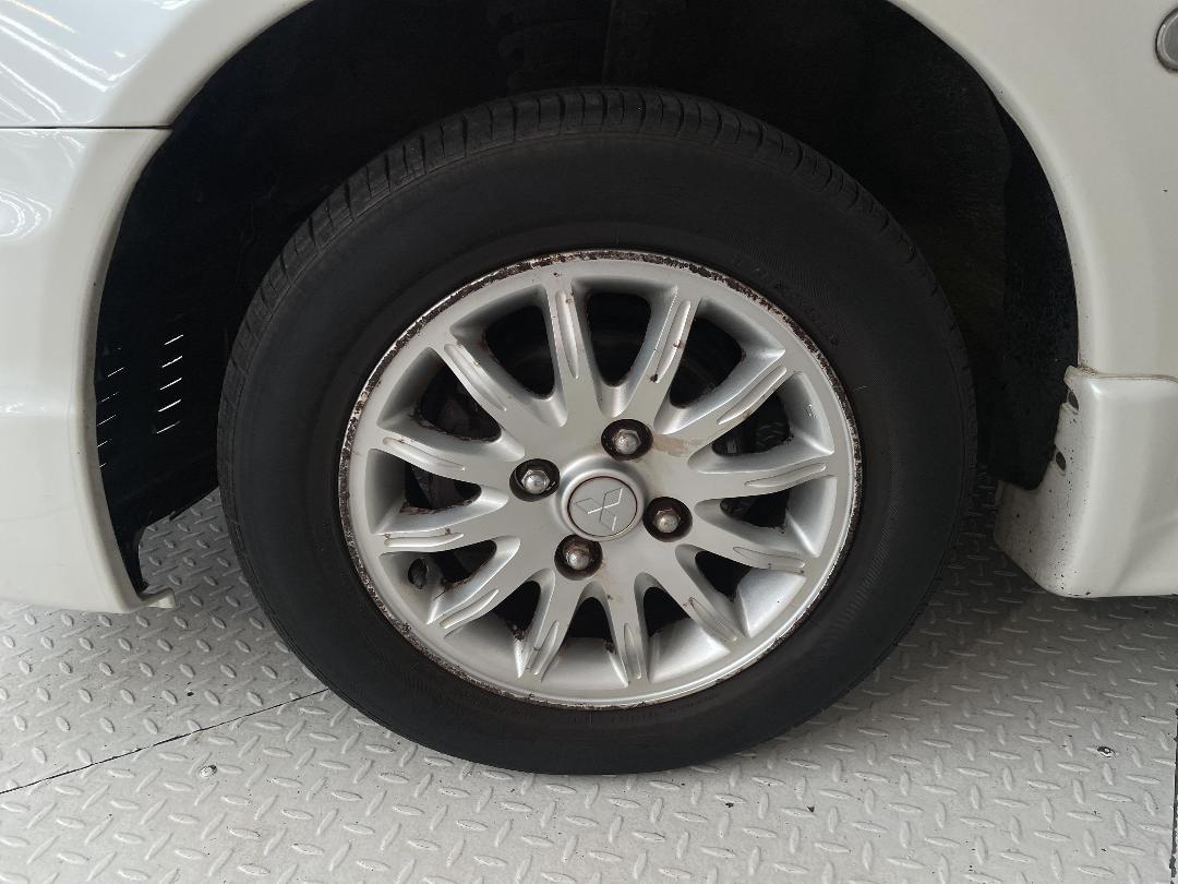 Photo '10' of Mitsubishi Galant