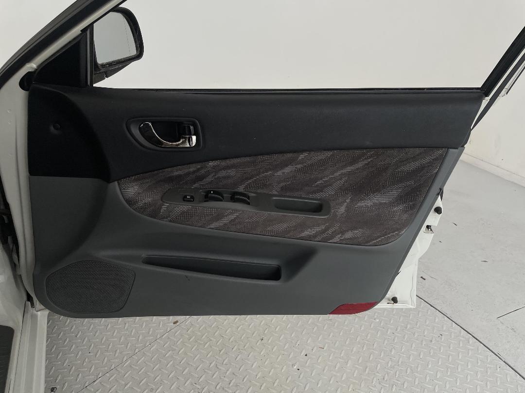 Photo '15' of Mitsubishi Galant