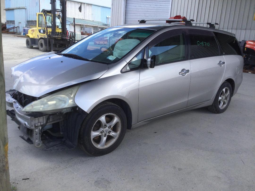 Photo '3' of Mitsubishi Grandis Photo '3' of Mitsubishi Grandis