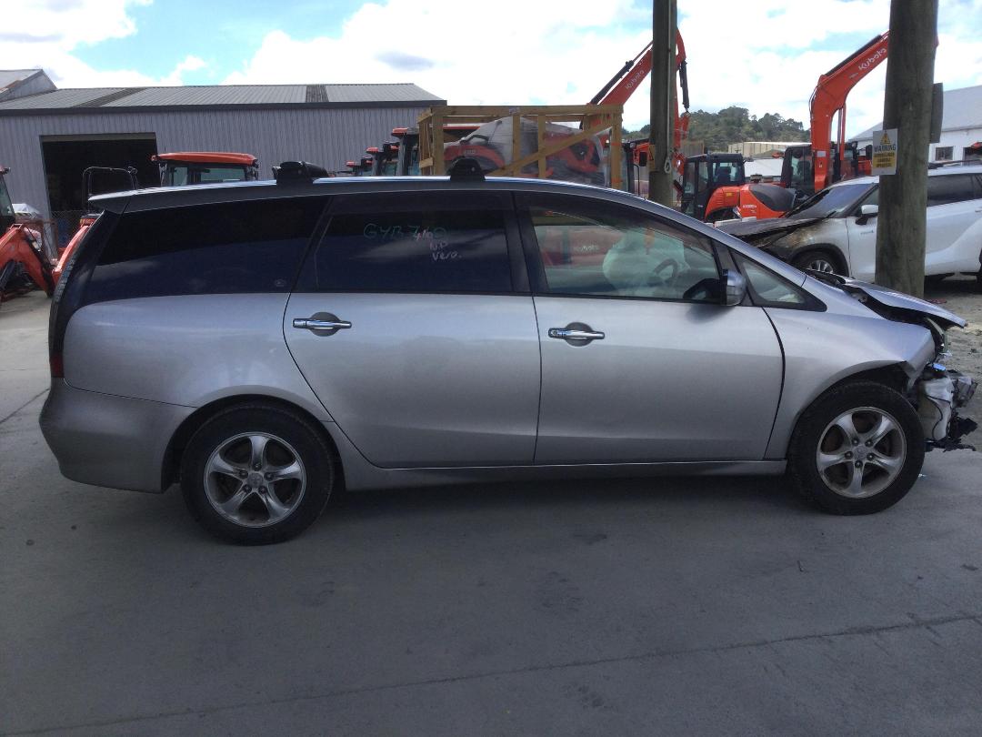 Photo '8' of Mitsubishi Grandis Photo '8' of Mitsubishi Grandis