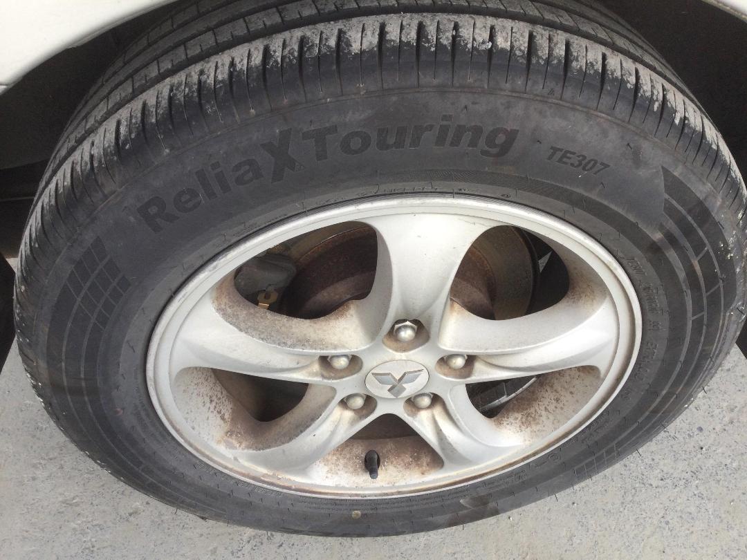 Photo '12' of Mitsubishi Grandis Photo '12' of Mitsubishi Grandis