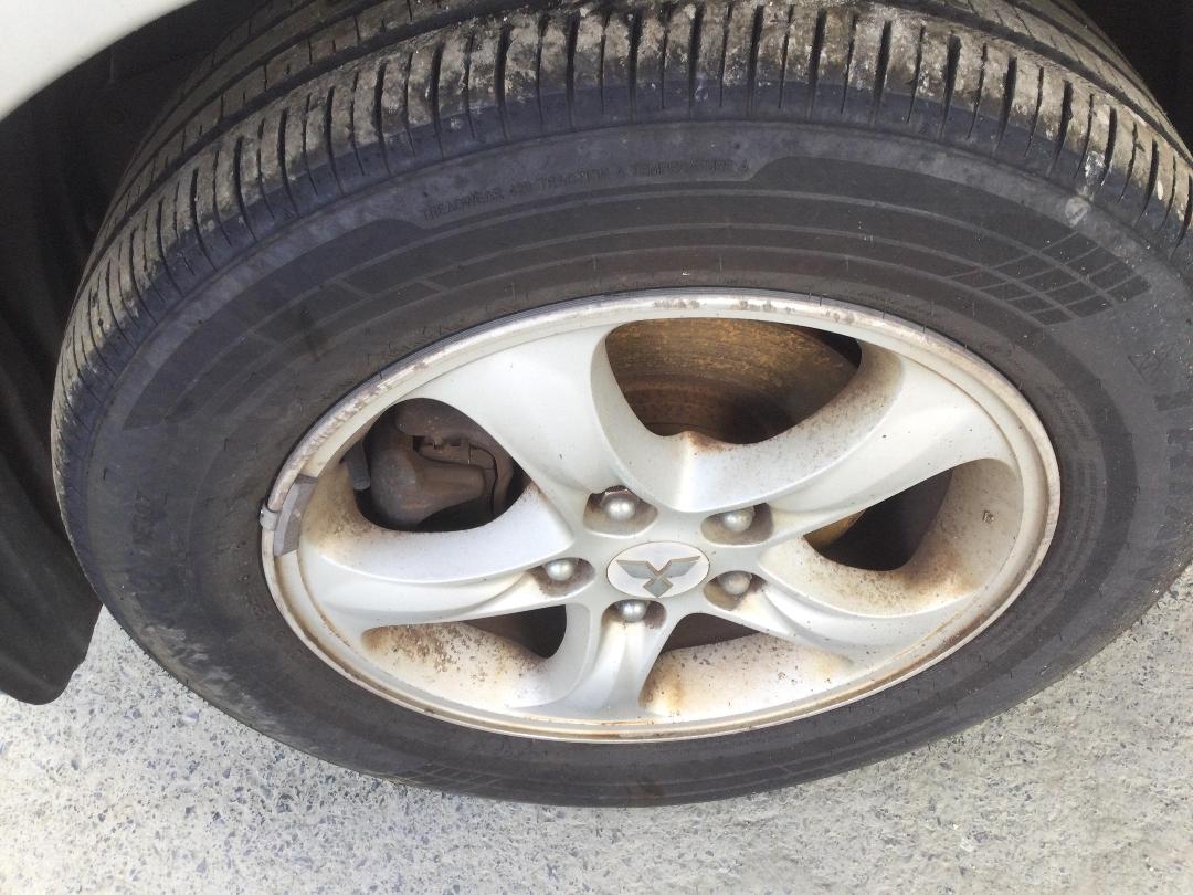 Photo '10' of Mitsubishi Grandis Photo '10' of Mitsubishi Grandis