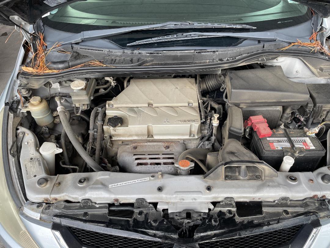 Photo '6' of Mitsubishi Grandis Photo '6' of Mitsubishi Grandis