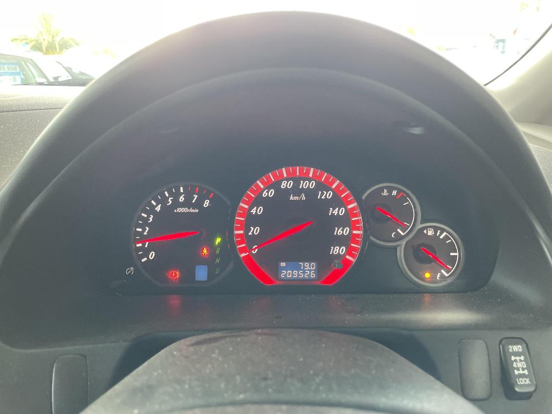 Photo '16' of Mitsubishi Grandis Photo '16' of Mitsubishi Grandis