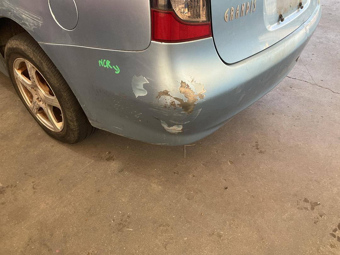 Photo '13' of Mitsubishi Grandis