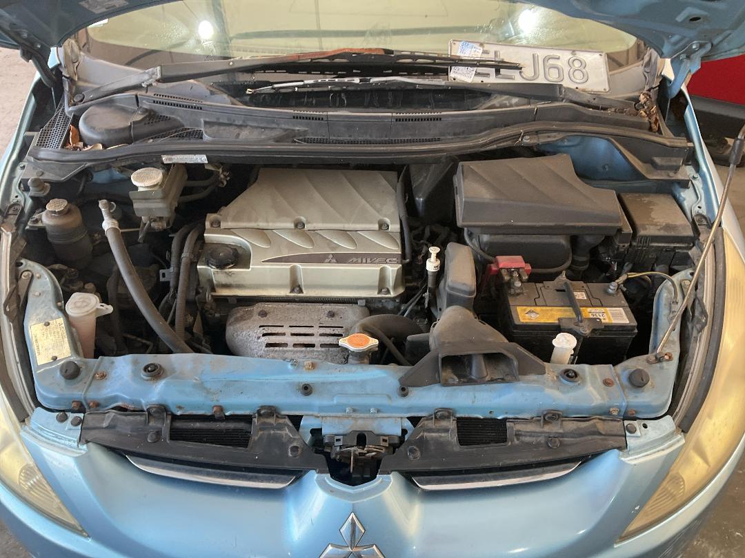 Photo '29' of Mitsubishi Grandis