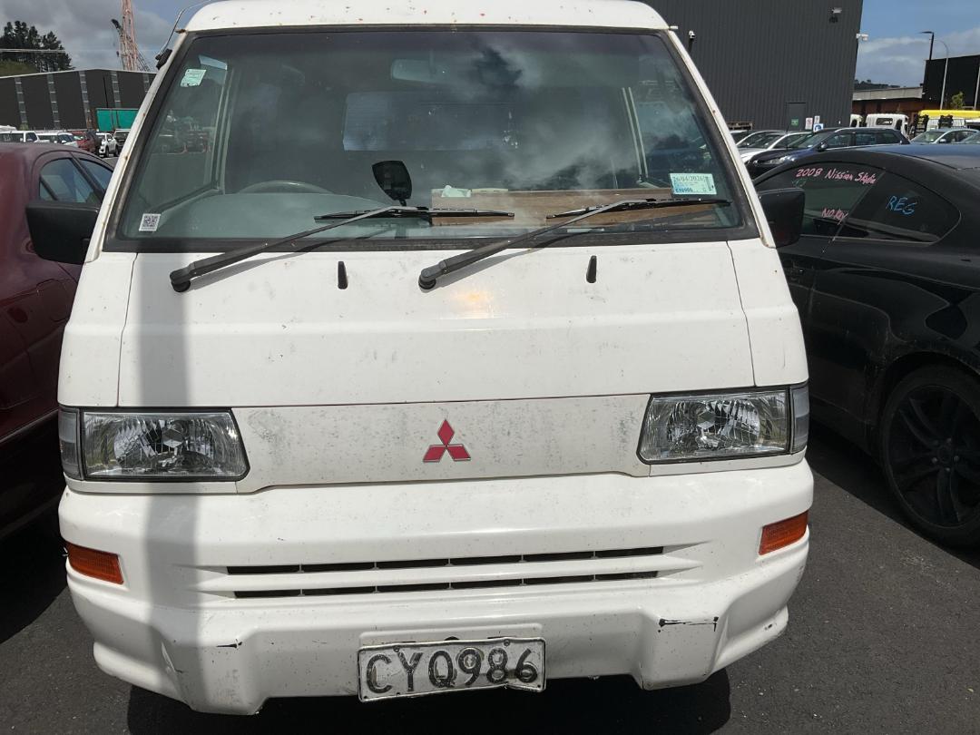 Photo '6' of Mitsubishi L300 LWB Photo '6' of Mitsubishi L300 LWB