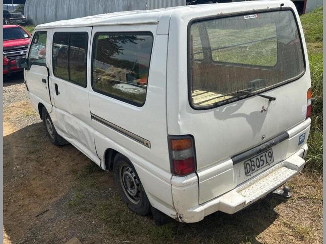 Photo '11' of Mitsubishi L300 SWB Photo '11' of Mitsubishi L300 SWB