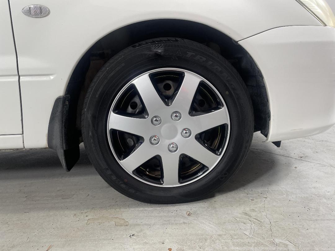 Photo '9' of Mitsubishi Lancer