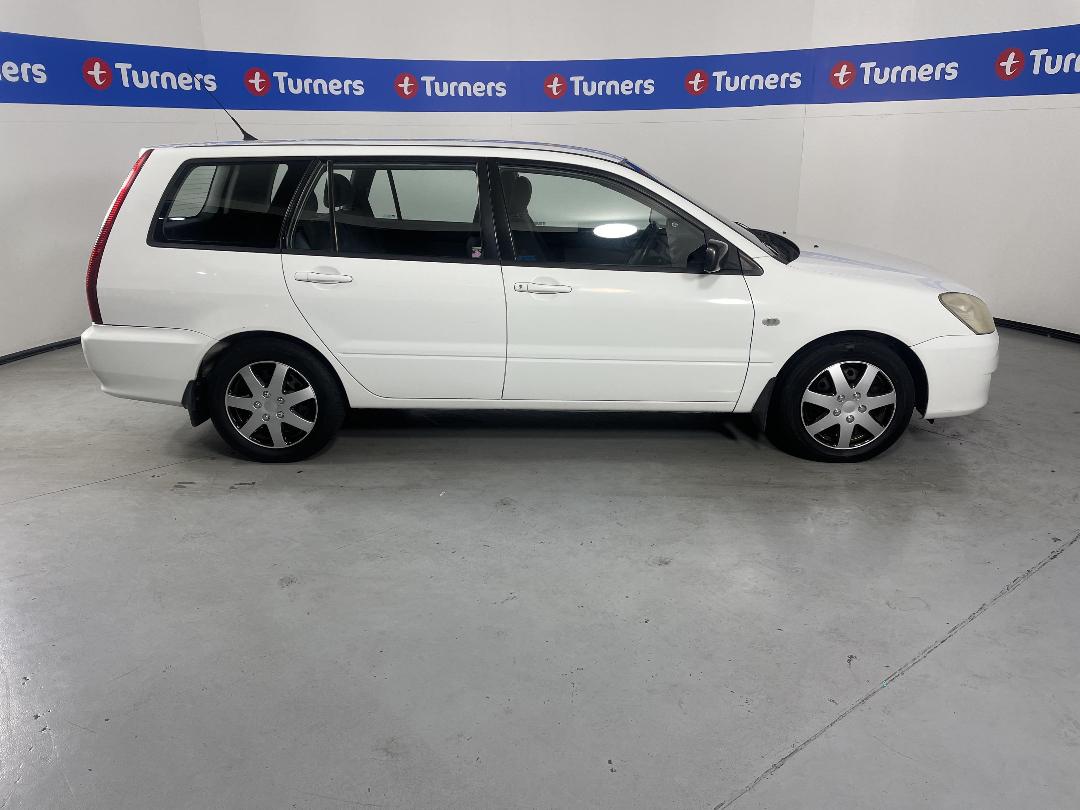 Photo '23' of Mitsubishi Lancer