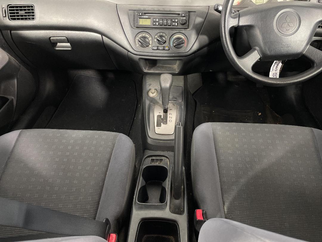 Photo '18' of Mitsubishi Lancer