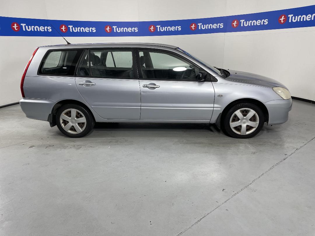 Photo '23' of Mitsubishi Lancer