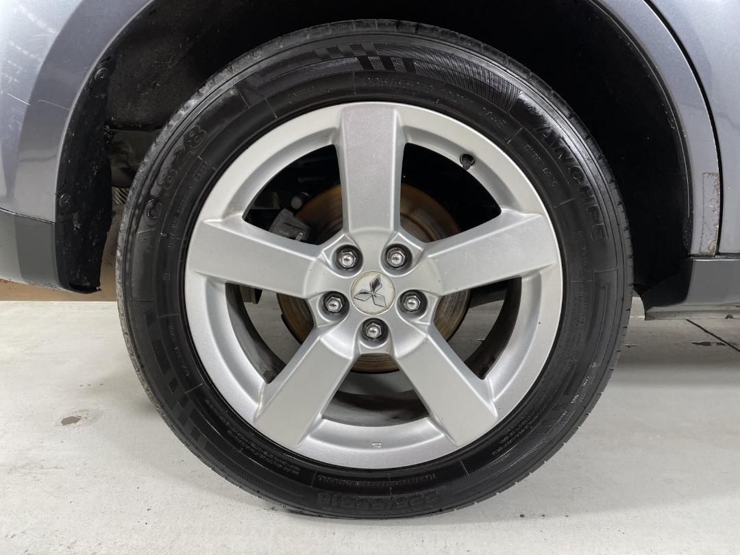 Photo '12' of Mitsubishi Outlander Photo '12' of Mitsubishi Outlander