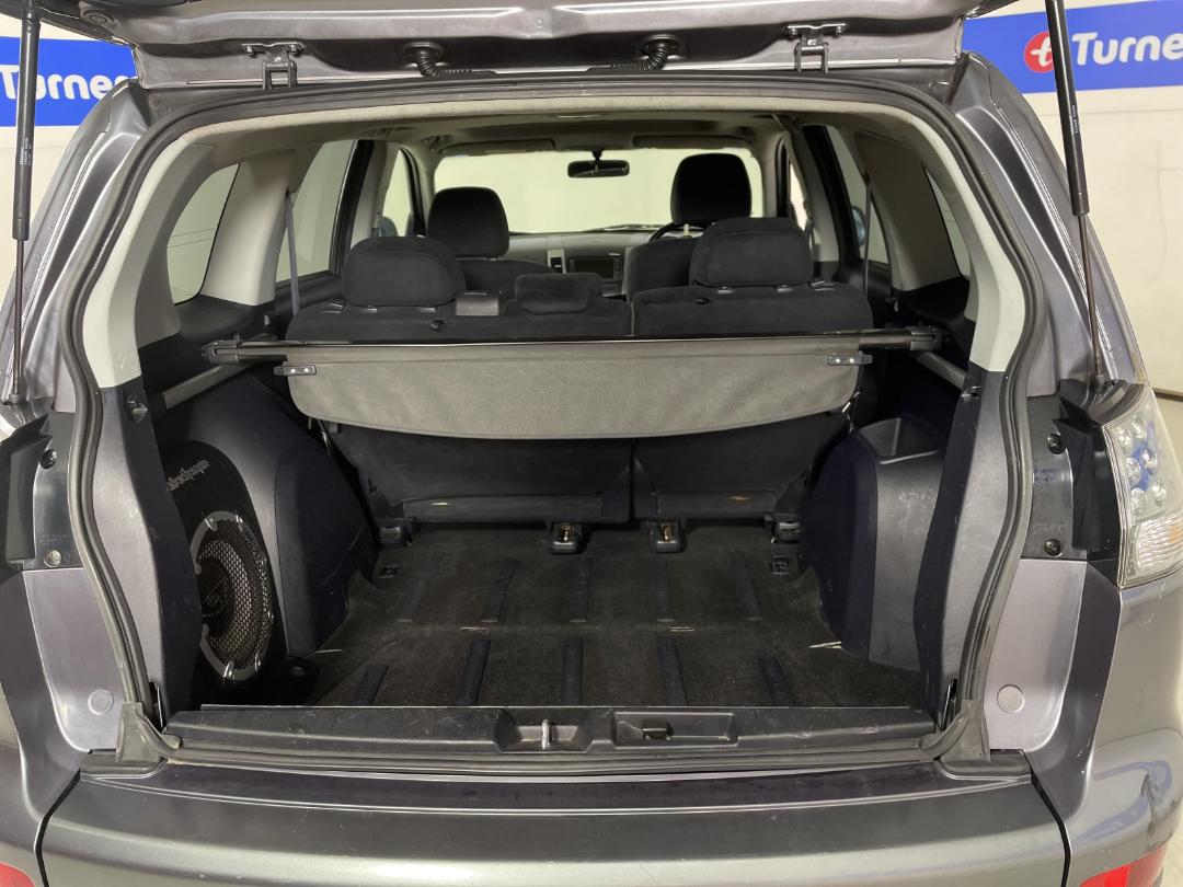 Photo '14' of Mitsubishi Outlander Photo '14' of Mitsubishi Outlander