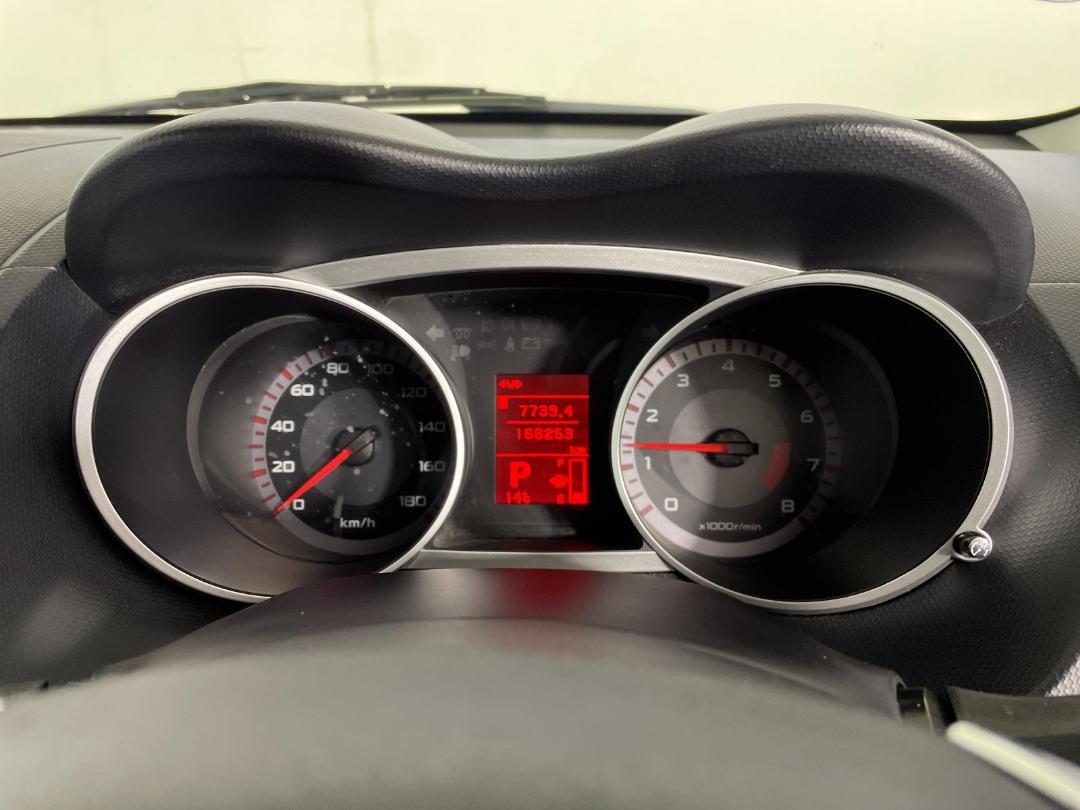 Photo '21' of Mitsubishi Outlander Photo '21' of Mitsubishi Outlander