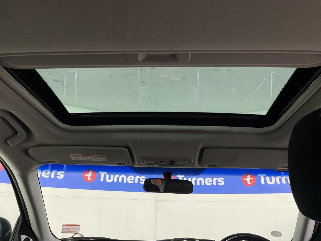 Photo '24' of Mitsubishi Outlander Photo '24' of Mitsubishi Outlander