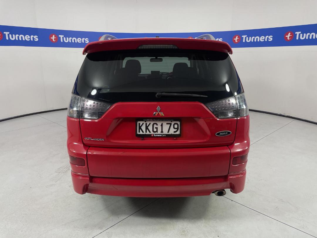 Photo '5' of Mitsubishi Outlander