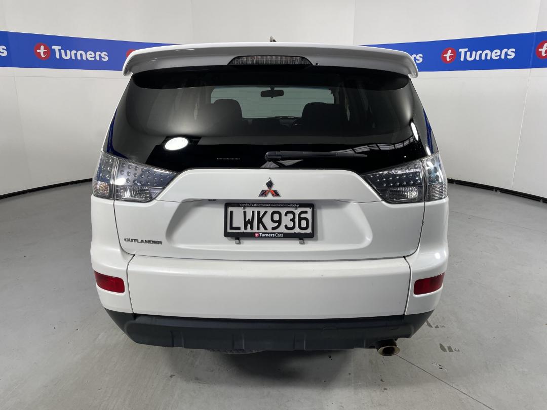 Photo '6' of Mitsubishi Outlander Photo '6' of Mitsubishi Outlander