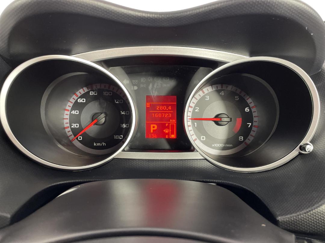 Photo '21' of Mitsubishi Outlander Photo '21' of Mitsubishi Outlander