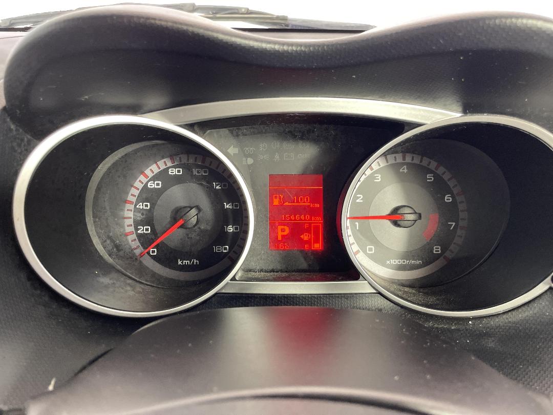 Photo '21' of Mitsubishi Outlander