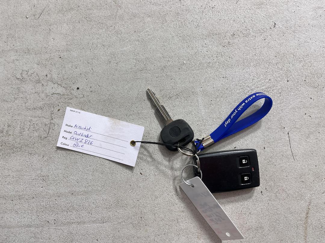 Photo '22' of Mitsubishi Outlander Photo '22' of Mitsubishi Outlander