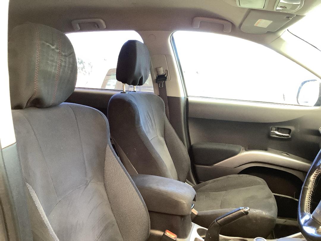 Photo '15' of Mitsubishi Outlander Photo '15' of Mitsubishi Outlander