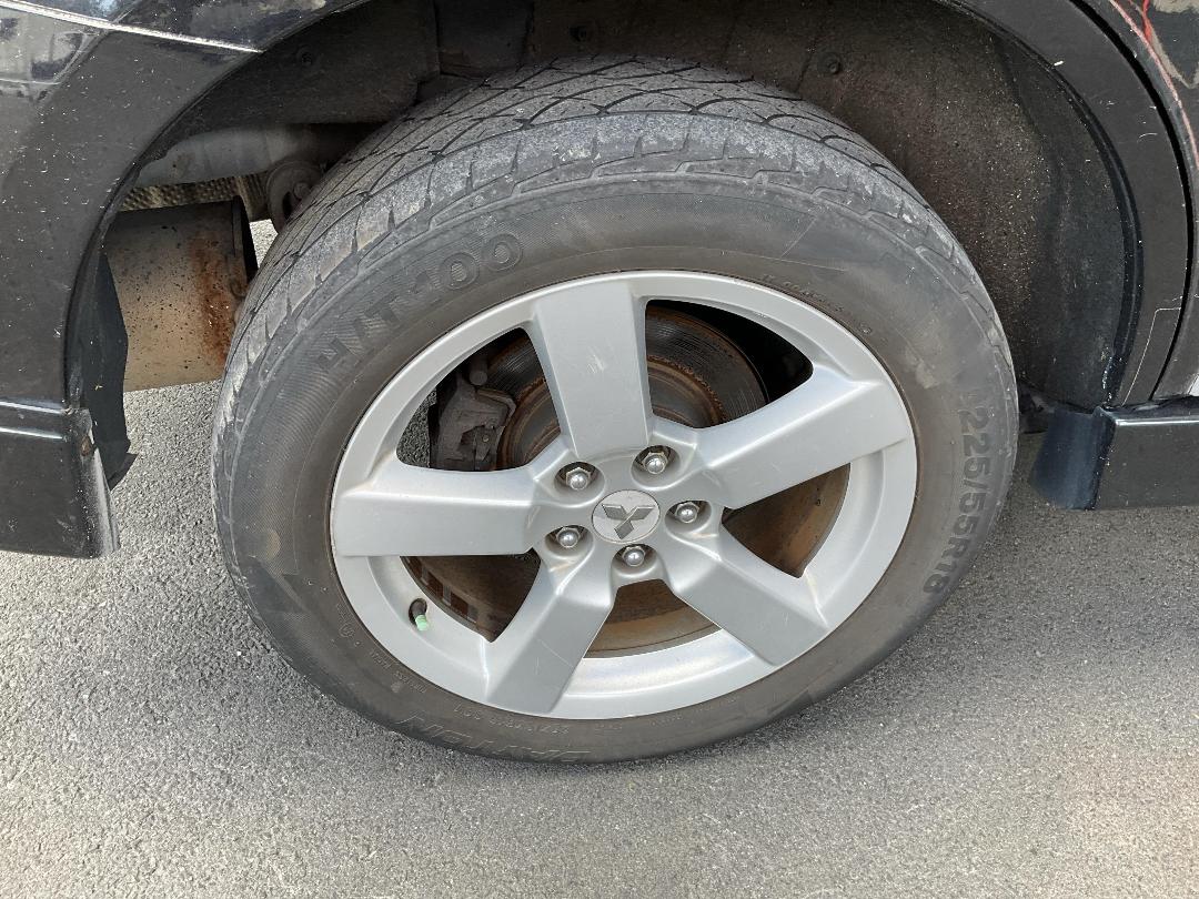 Photo '9' of Mitsubishi Outlander Photo '9' of Mitsubishi Outlander