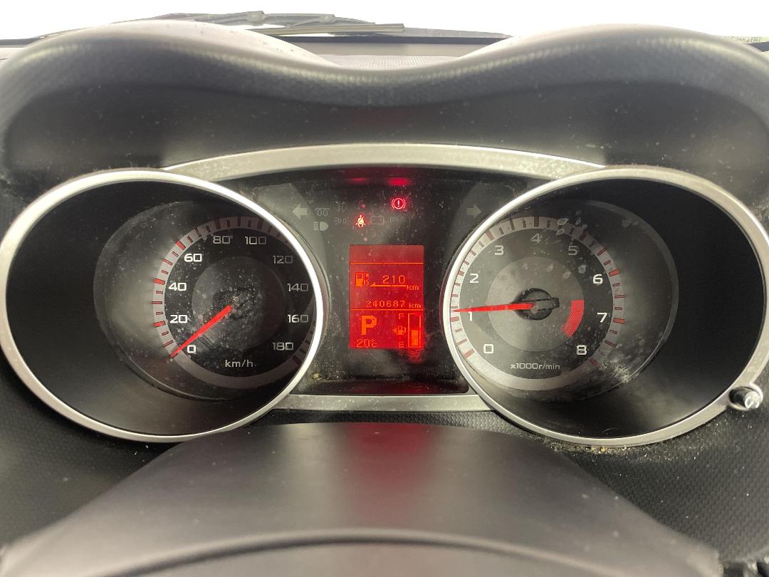 Photo '21' of Mitsubishi Outlander Photo '21' of Mitsubishi Outlander