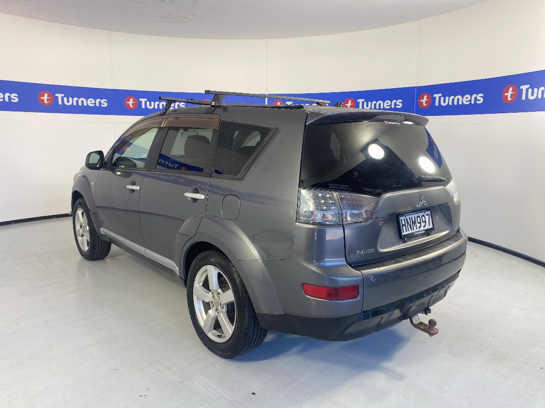 Photo '5' of Mitsubishi Outlander