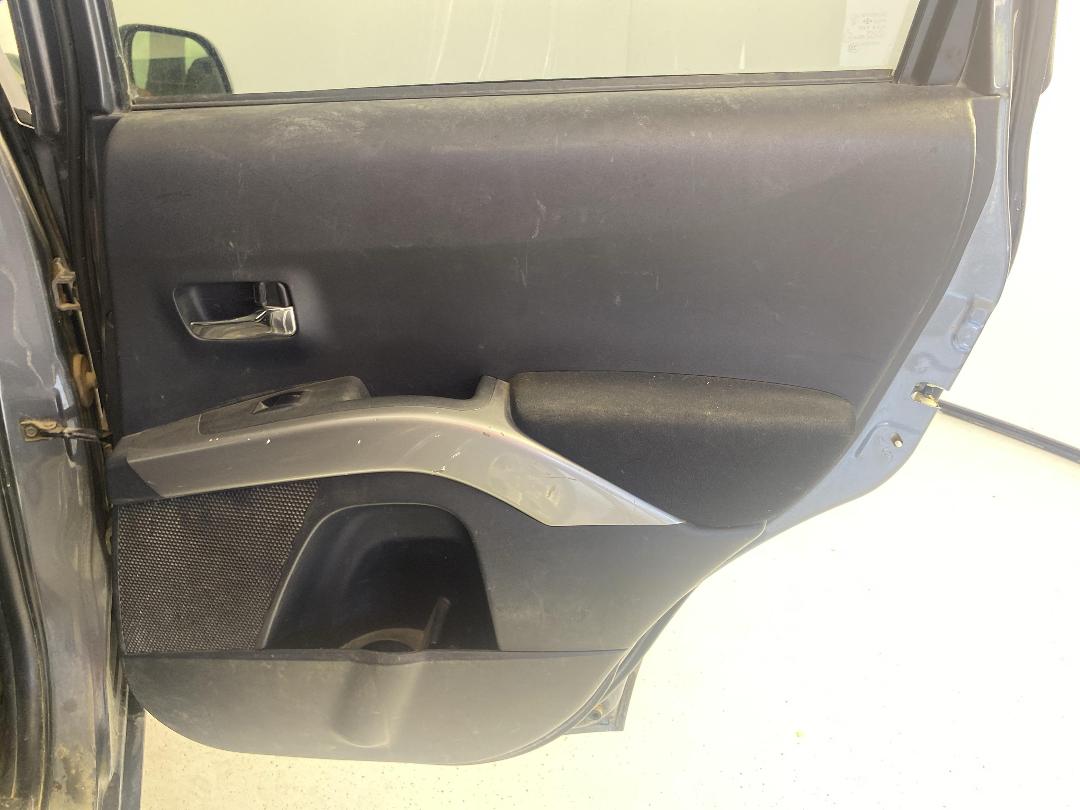 Photo '19' of Mitsubishi Outlander