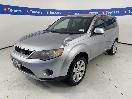 Thumbnail '4' of Mitsubishi Outlander