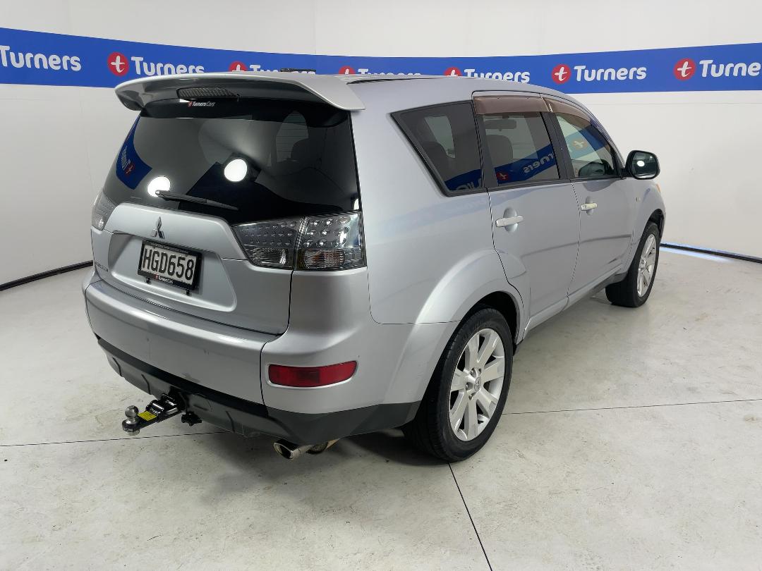 Photo '7' of Mitsubishi Outlander Photo '7' of Mitsubishi Outlander