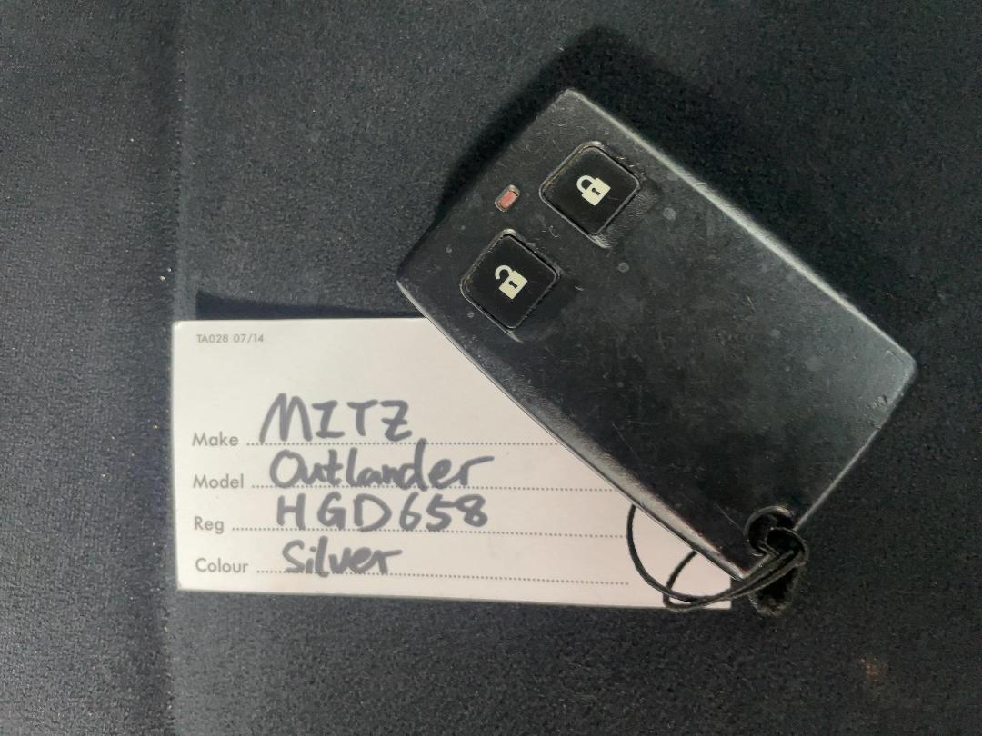 Photo '22' of Mitsubishi Outlander Photo '22' of Mitsubishi Outlander