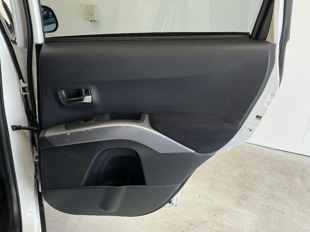 Photo '19' of Mitsubishi Outlander Photo '19' of Mitsubishi Outlander