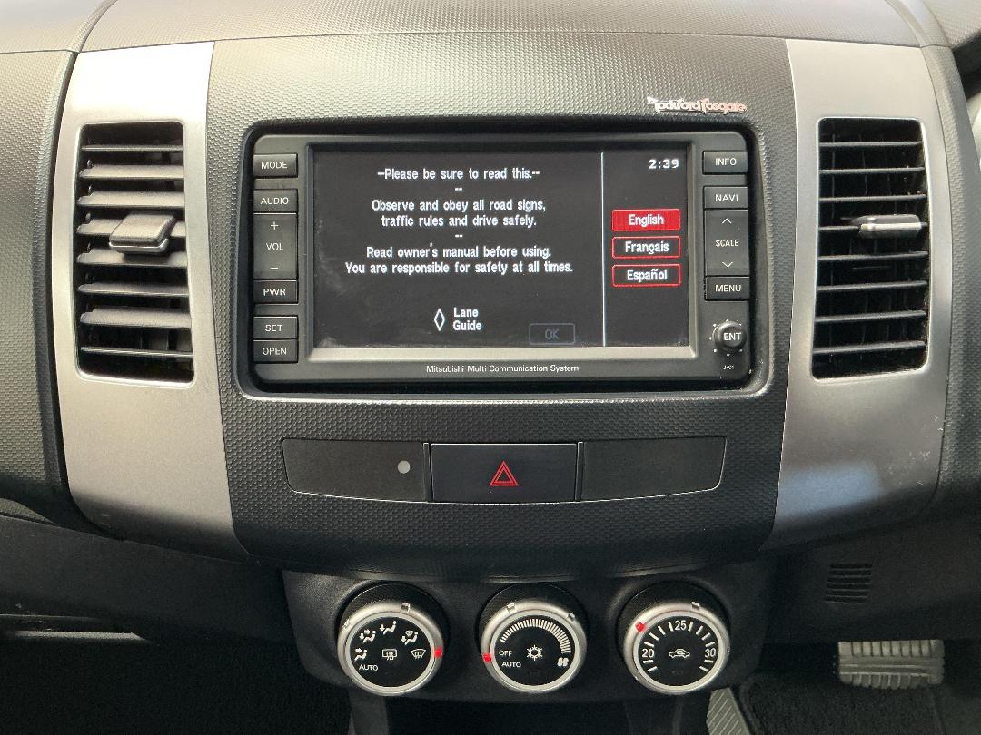 Photo '18' of Mitsubishi Outlander Photo '18' of Mitsubishi Outlander