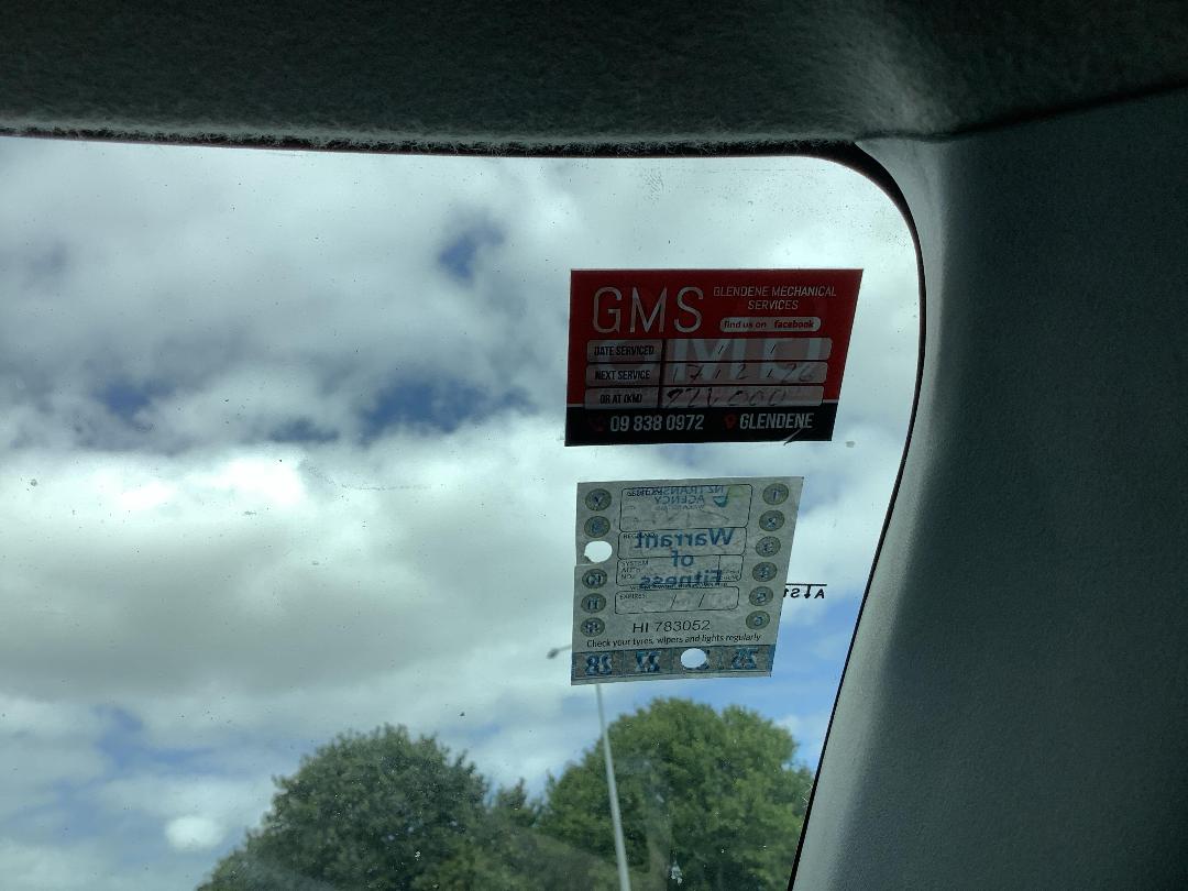 Photo '9' of Mitsubishi Outlander