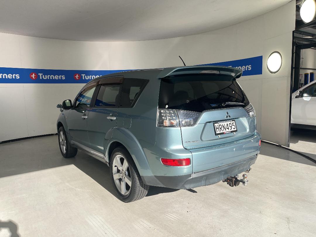 Photo '5' of Mitsubishi Outlander