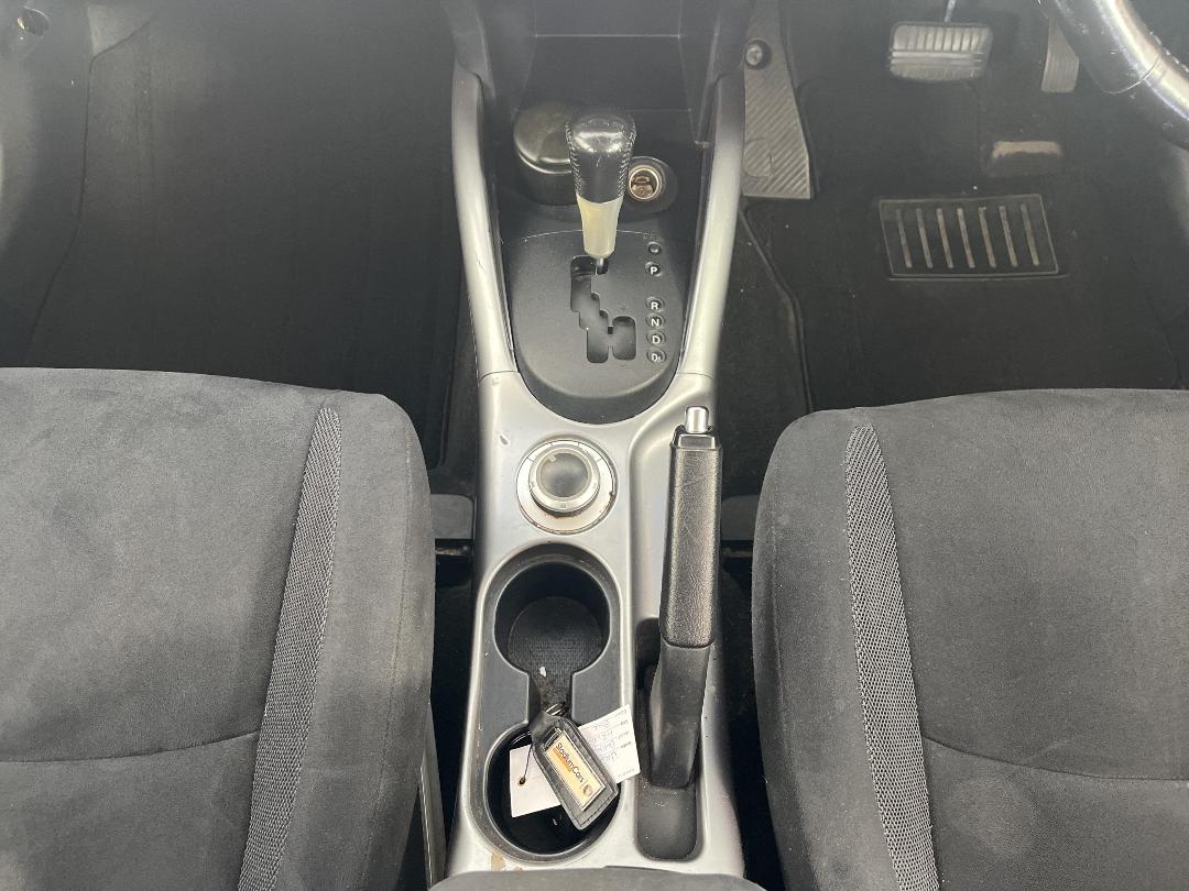 Photo '18' of Mitsubishi Outlander