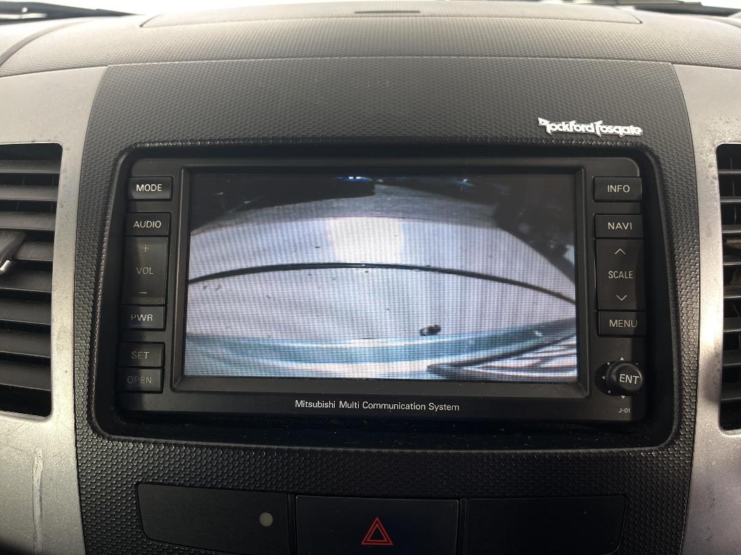 Photo '30' of Mitsubishi Outlander