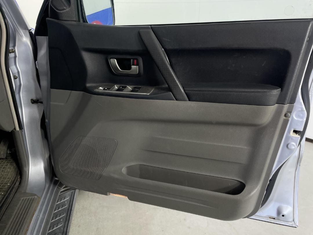 Photo '15' of Mitsubishi Pajero Photo '15' of Mitsubishi Pajero