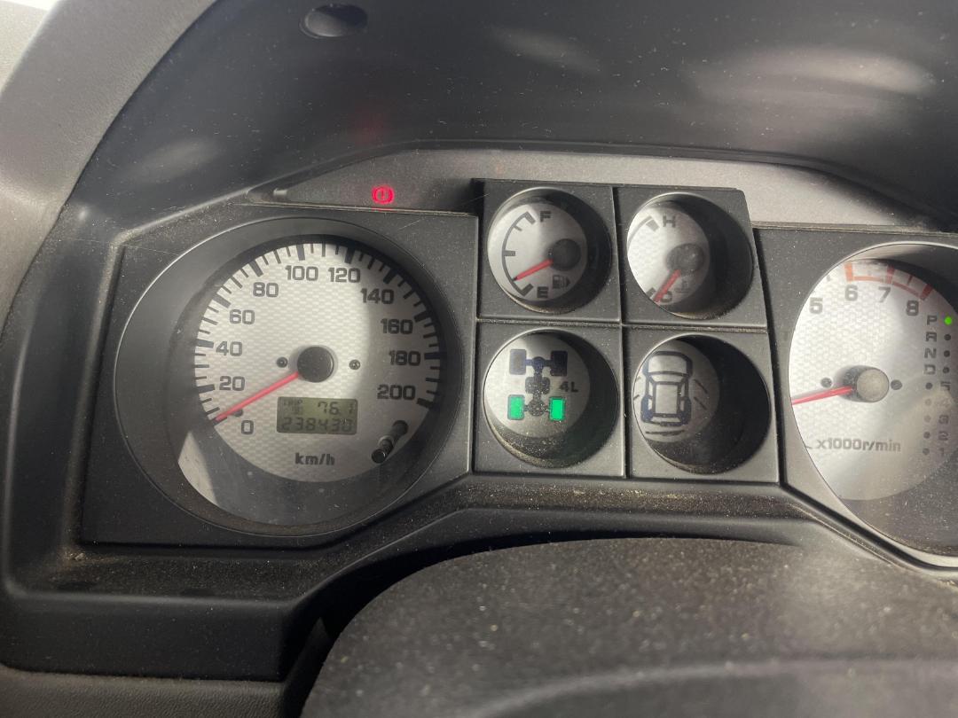 Photo '21' of Mitsubishi Pajero Photo '21' of Mitsubishi Pajero