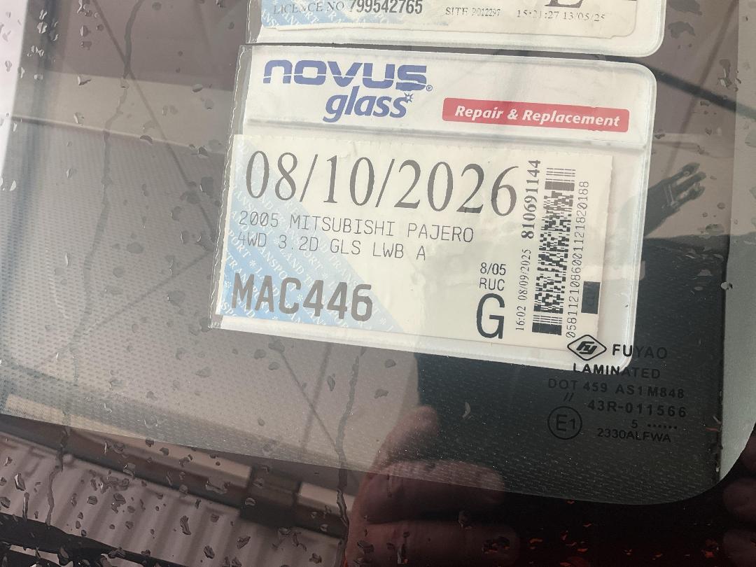 Photo '12' of Mitsubishi Pajero GLS LWB