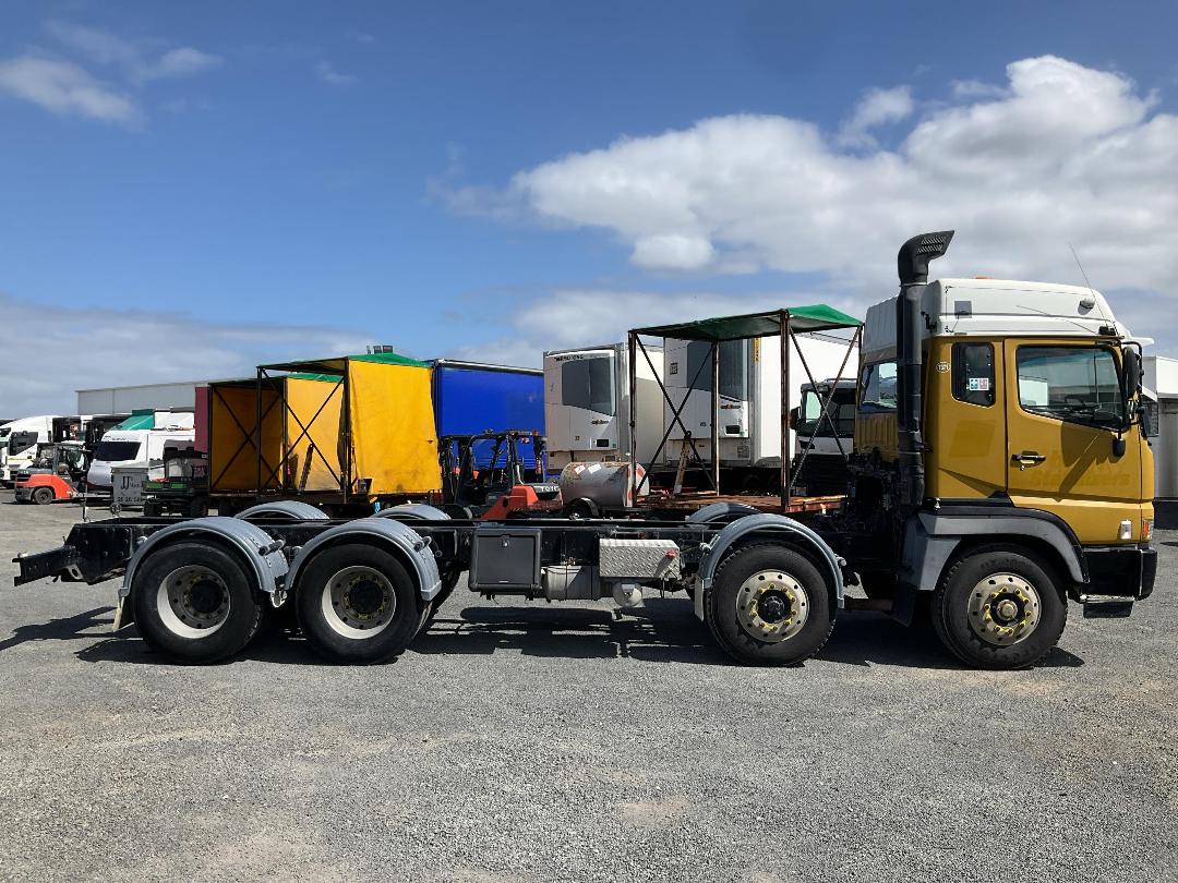 Photo '3' of Mitsubishi Shogun FS430S5 Cab Chassis