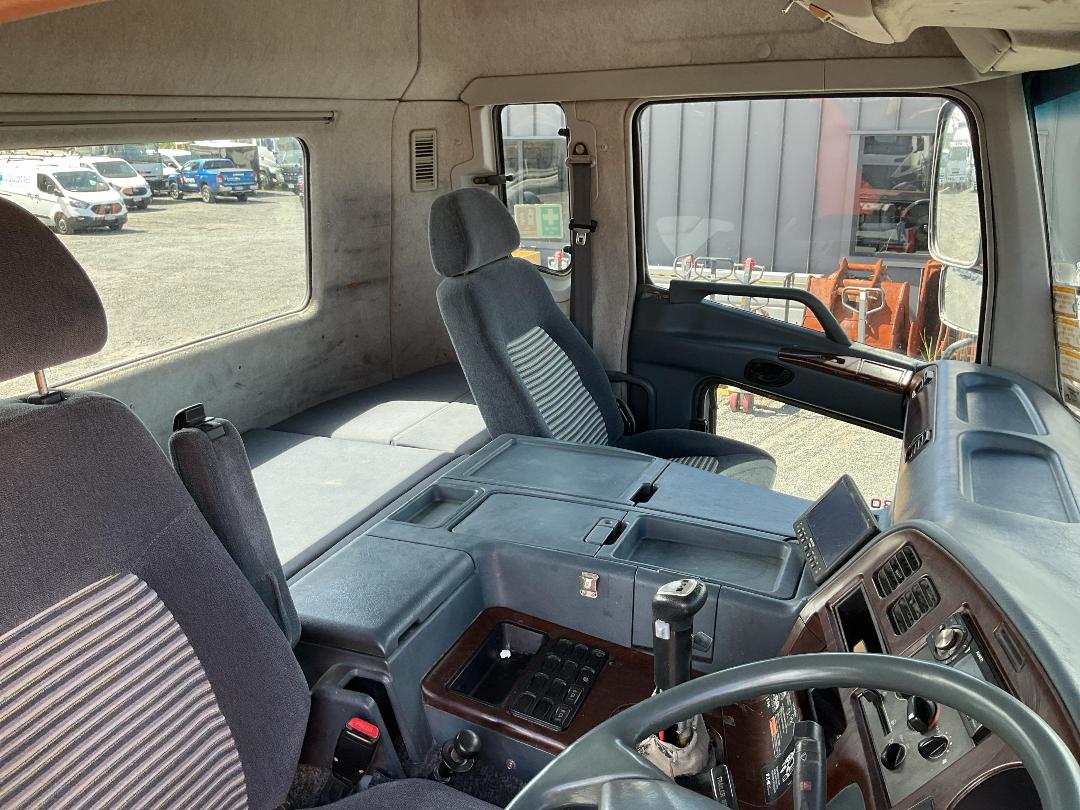 Photo '12' of Mitsubishi Shogun FS430S5 Cab Chassis