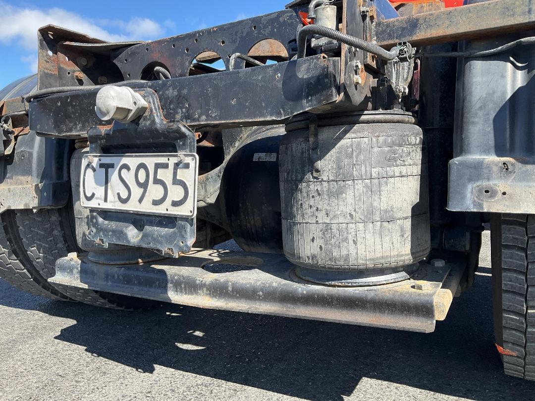 Photo '34' of Mitsubishi Shogun FP350G3 Tractor Unit Crane