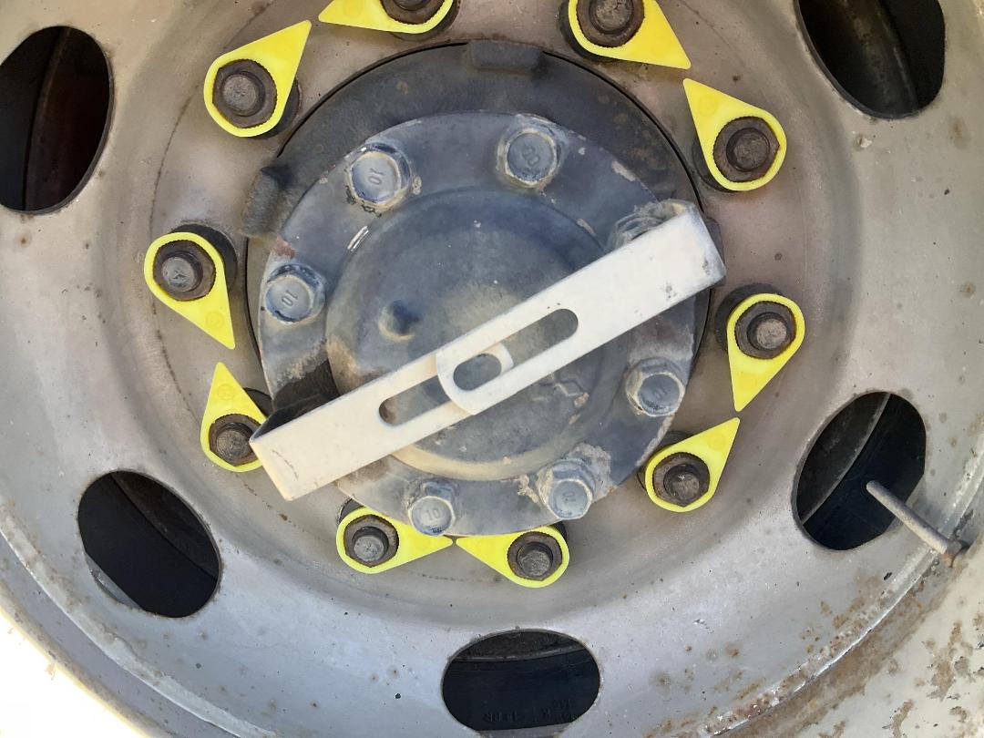 Photo '50' of Mitsubishi Shogun FP350G3 Tractor Unit Crane