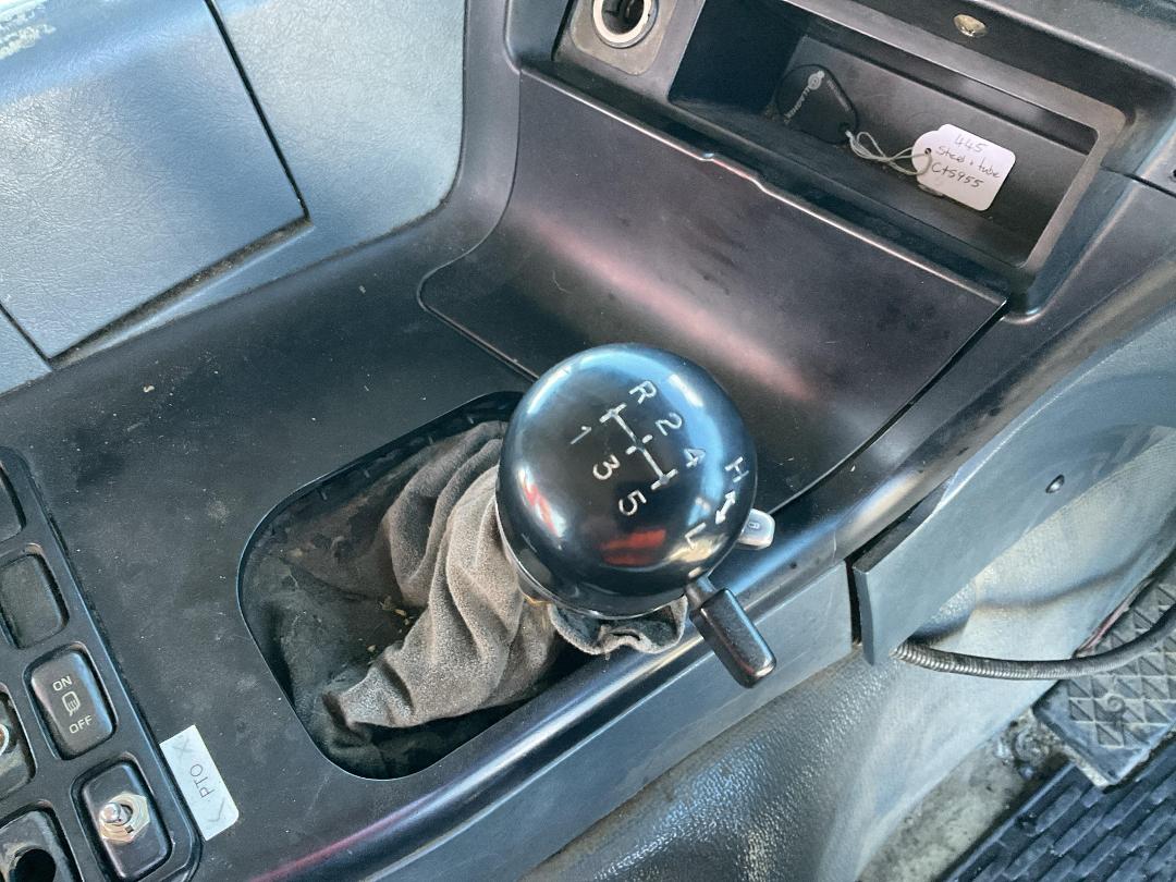 Photo '15' of Mitsubishi Shogun FP350G3 Tractor Unit Crane