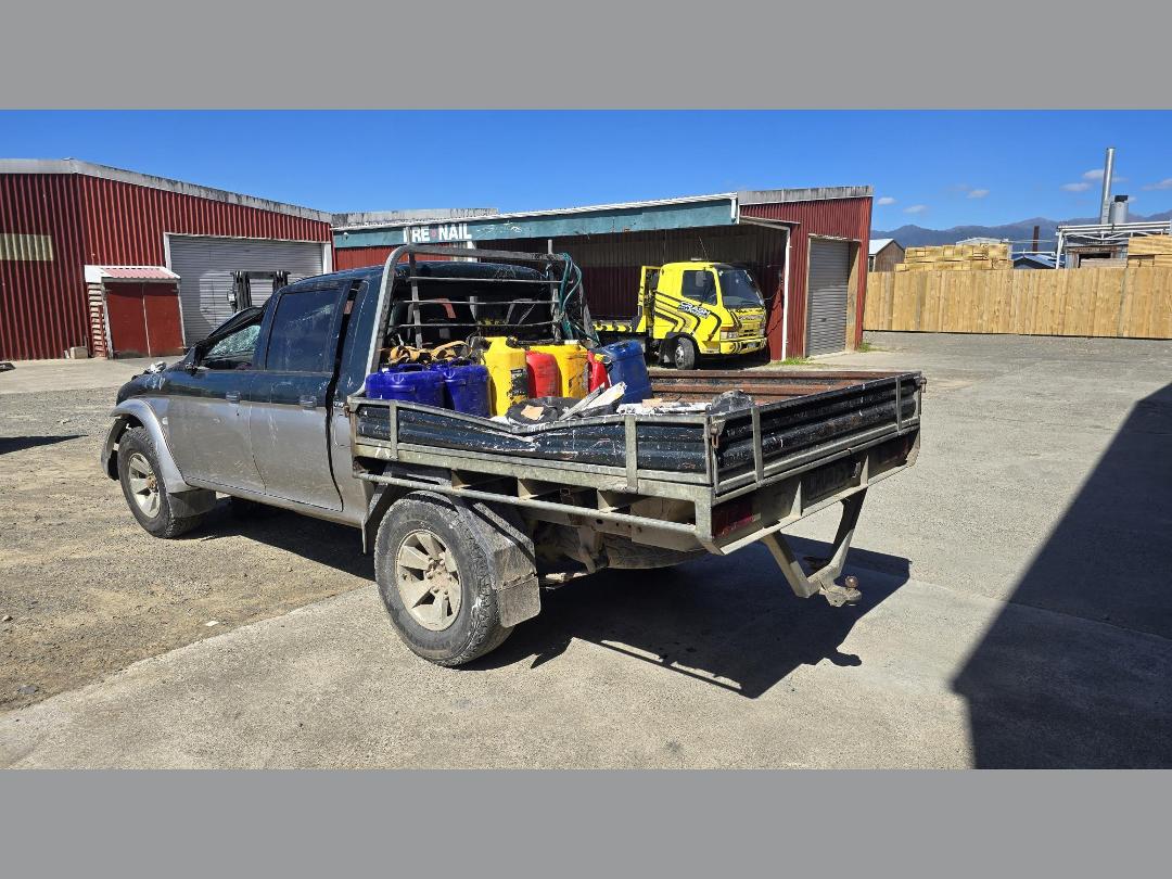 Photo '4' of Mitsubishi Triton TD Dcab GLS Photo '4' of Mitsubishi Triton TD Dcab GLS