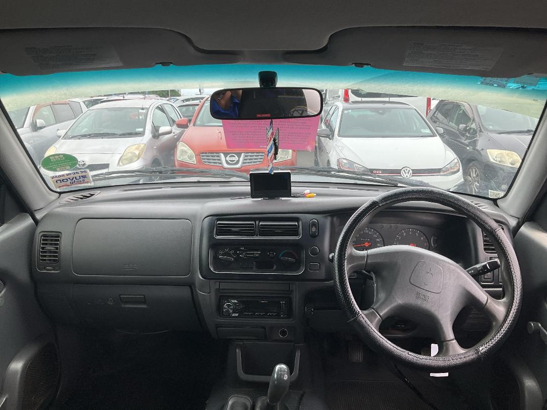 Photo '10' of Mitsubishi Triton Dble CAB