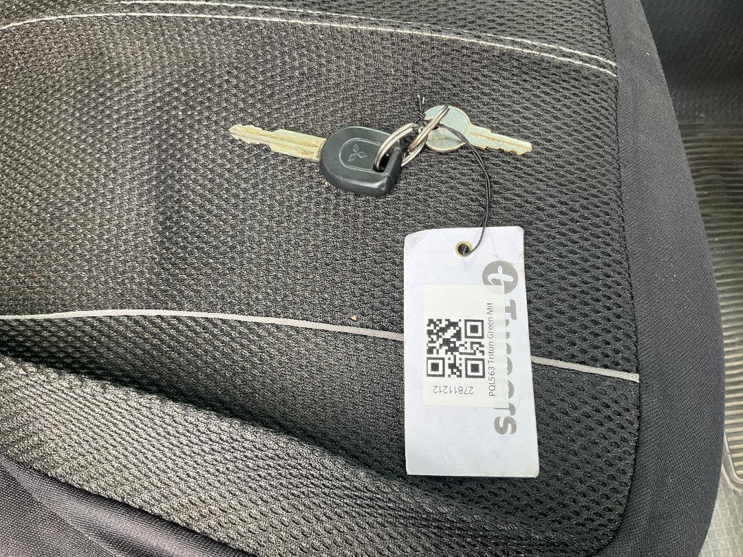 Photo '7' of Mitsubishi Triton Dble CAB